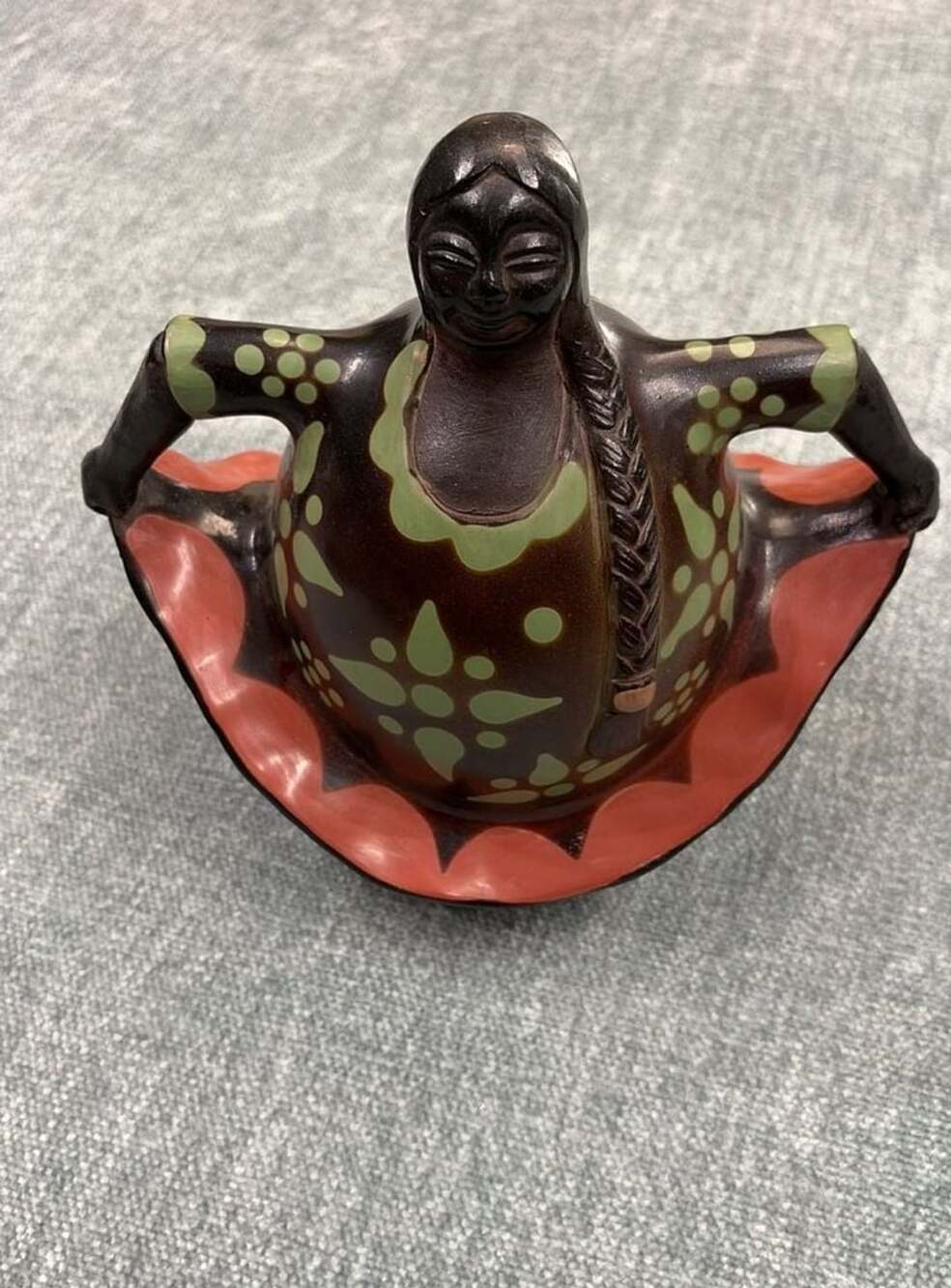 Chulucanas Peru Pottery Woman Dancing Figurine 9 inches